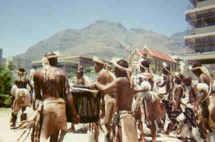 africa1.jpg (13049 bytes)