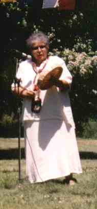 festival5.jpg (88922 bytes)