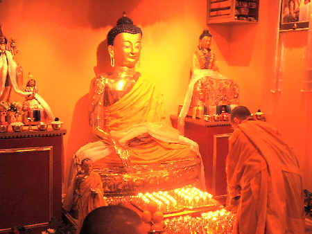 puja1.jpg (23635 bytes)