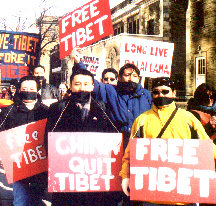 uprising7.jpg (76118 bytes)