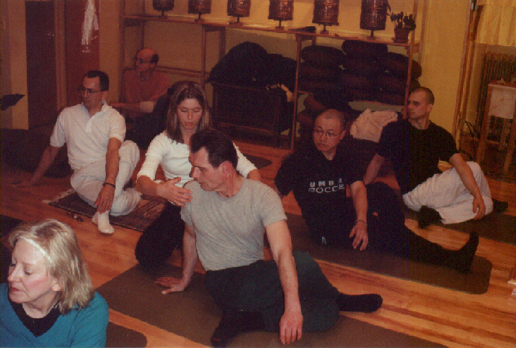 yoga1.jpg (426128 bytes)